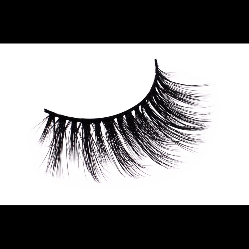 3D faux  vegan lashes - Picture 3 of 3